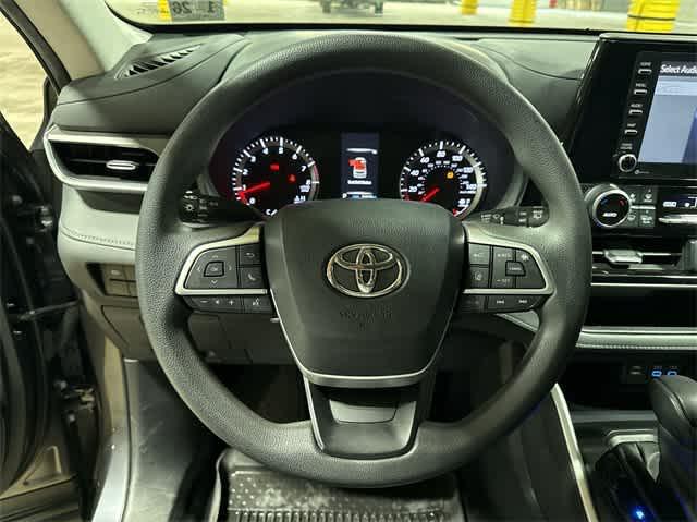 used 2022 Toyota Highlander car, priced at $30,000