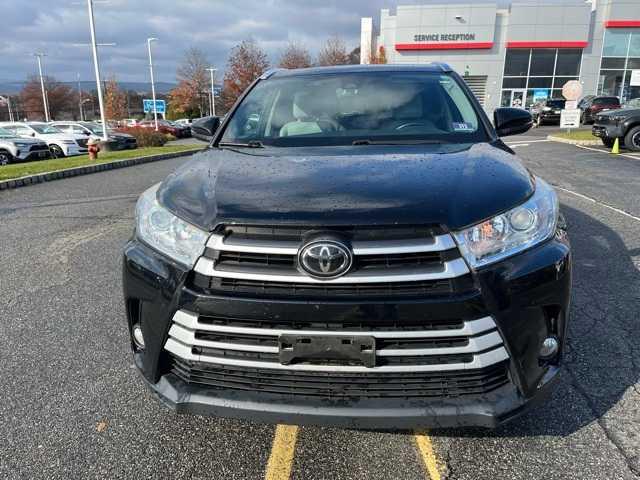 used 2017 Toyota Highlander car, priced at $22,995
