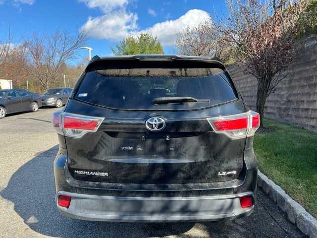 used 2015 Toyota Highlander car, priced at $18,995