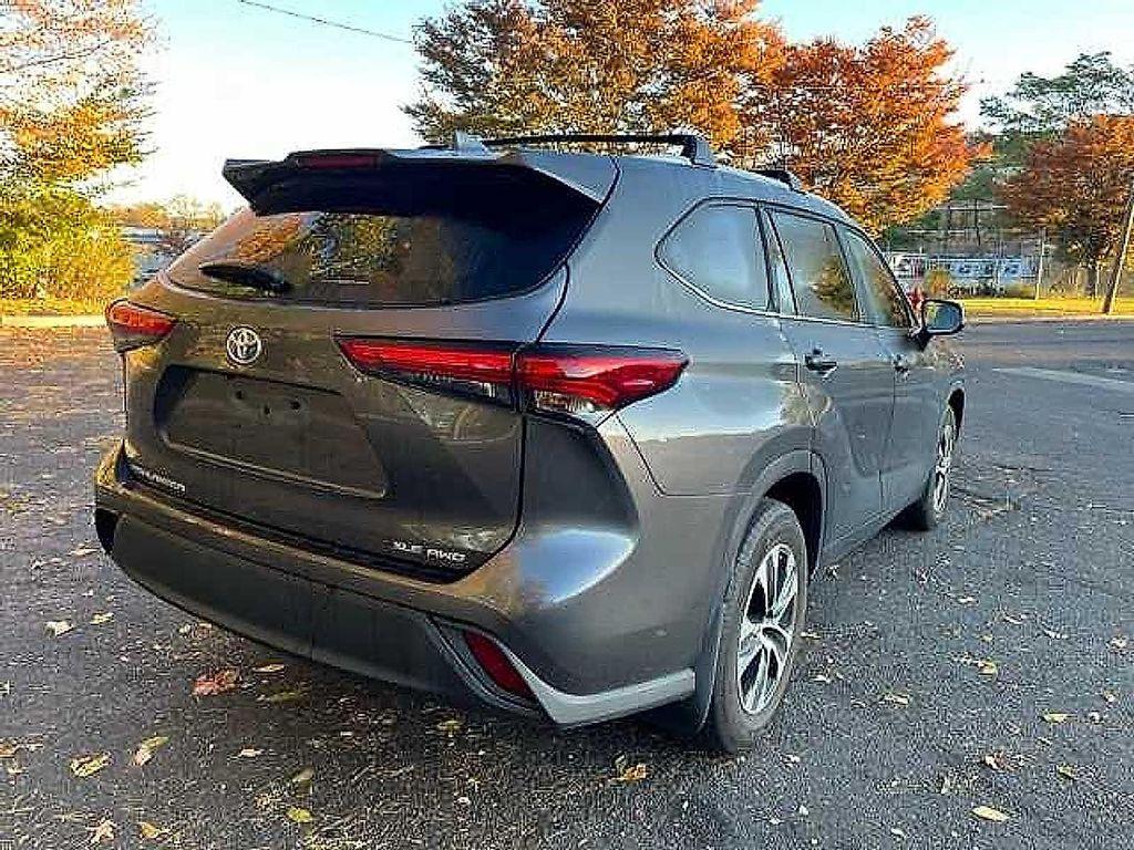used 2022 Toyota Highlander car, priced at $35,995