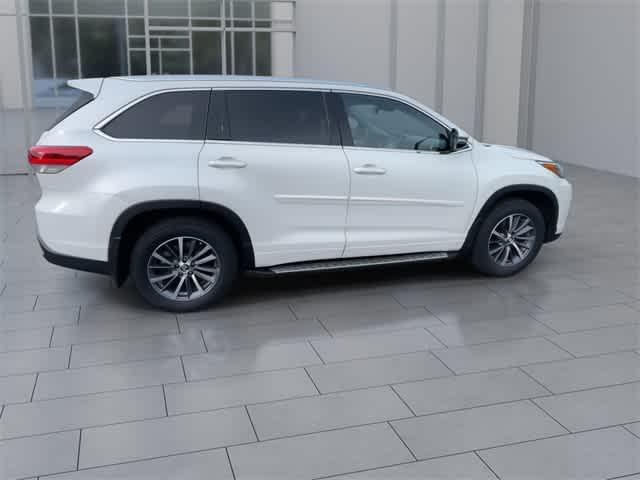 used 2018 Toyota Highlander car, priced at $24,295