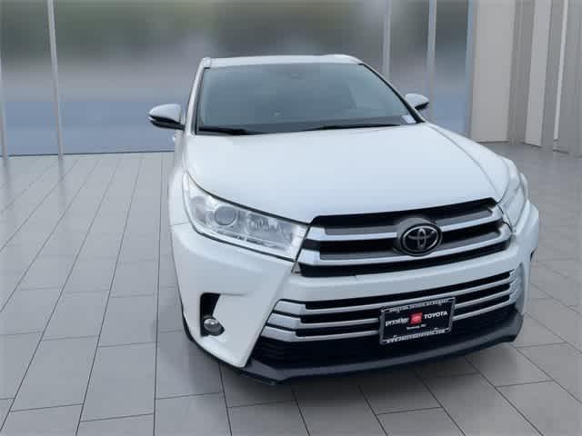 used 2018 Toyota Highlander car, priced at $24,295