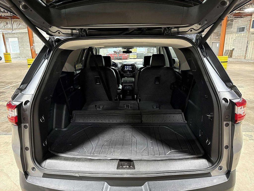 used 2021 Chevrolet Traverse car, priced at $21,995