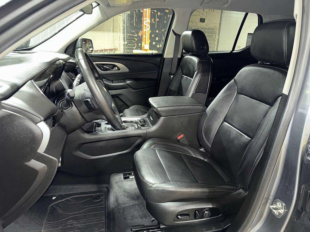 used 2021 Chevrolet Traverse car, priced at $21,995