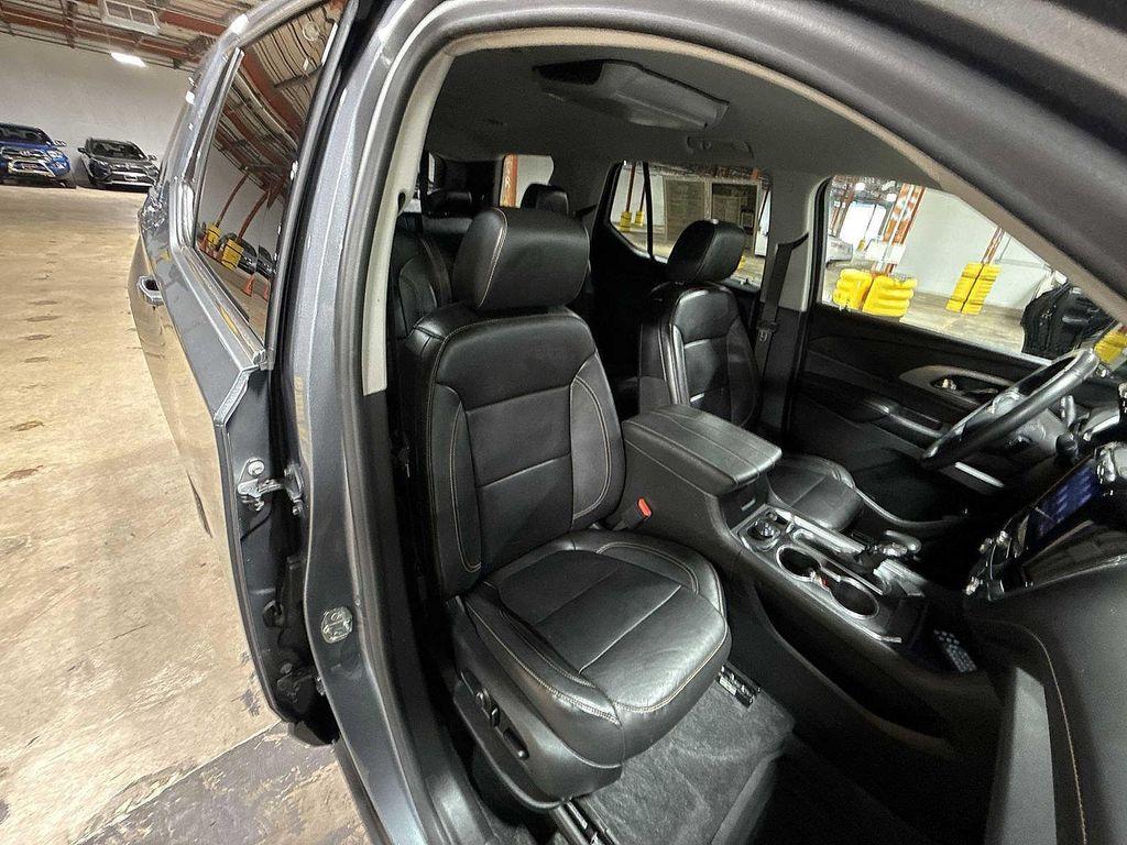 used 2021 Chevrolet Traverse car, priced at $21,995