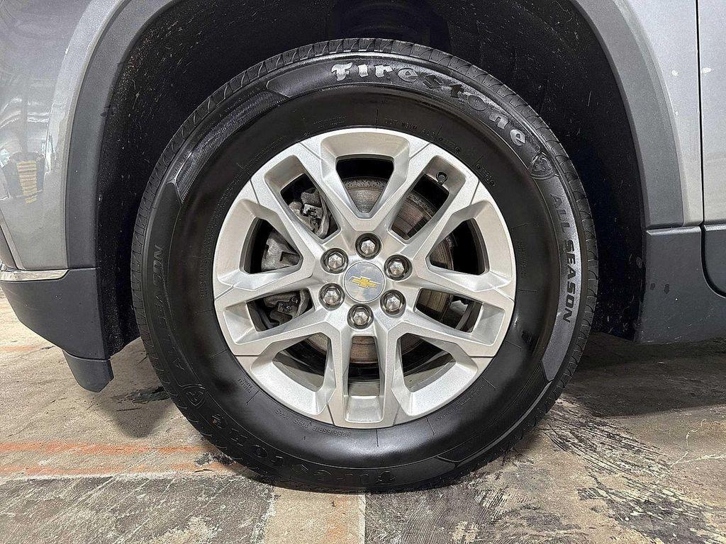 used 2021 Chevrolet Traverse car, priced at $21,995