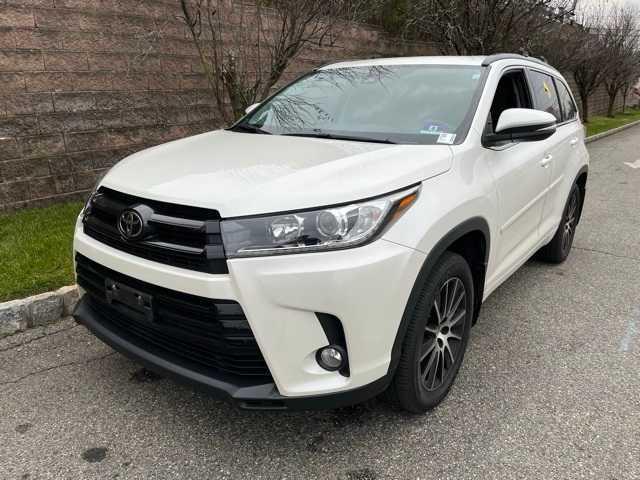 used 2017 Toyota Highlander car, priced at $20,995