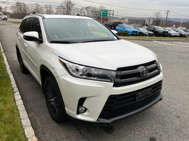 used 2017 Toyota Highlander car, priced at $20,995