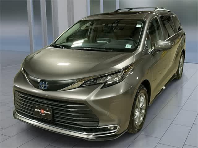 used 2022 Toyota Sienna car, priced at $43,995