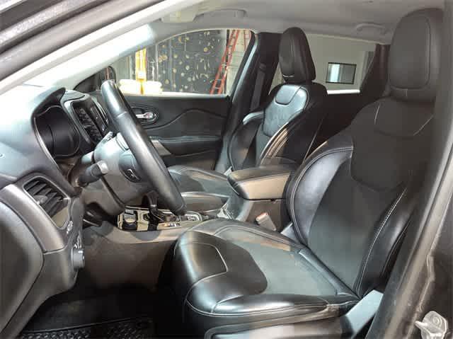 used 2019 Jeep Cherokee car, priced at $8,995