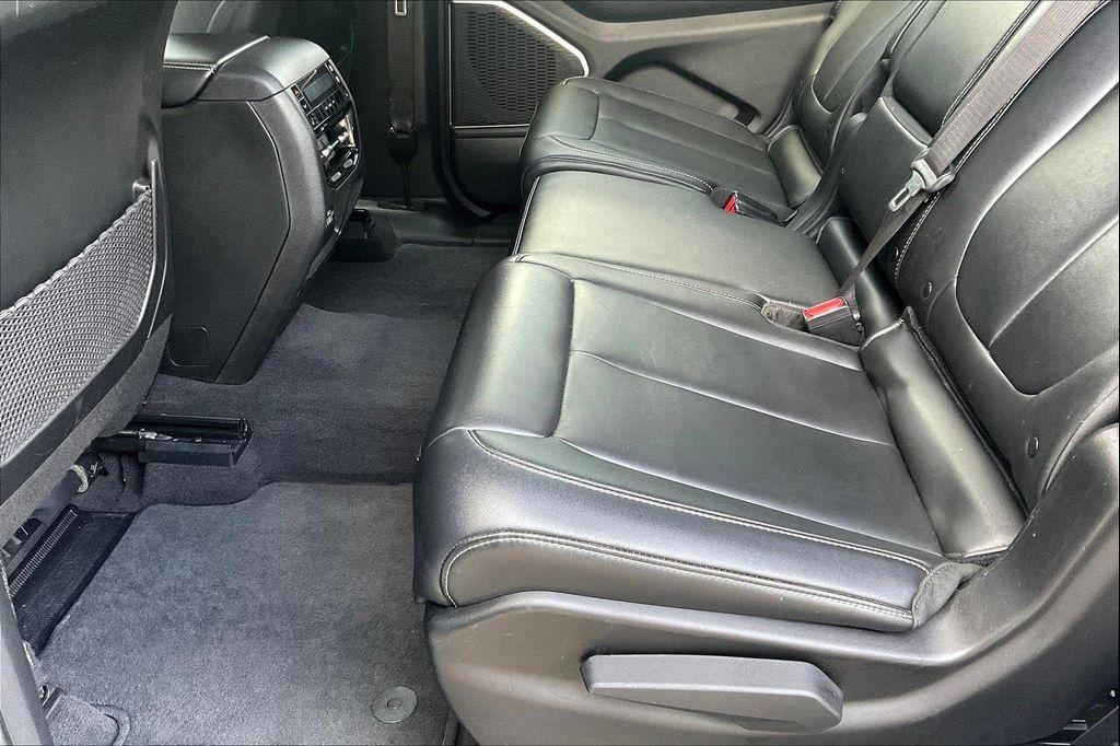 used 2021 Jeep Grand Cherokee L car, priced at $29,987