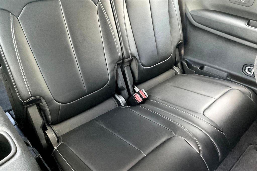 used 2021 Jeep Grand Cherokee L car, priced at $29,987