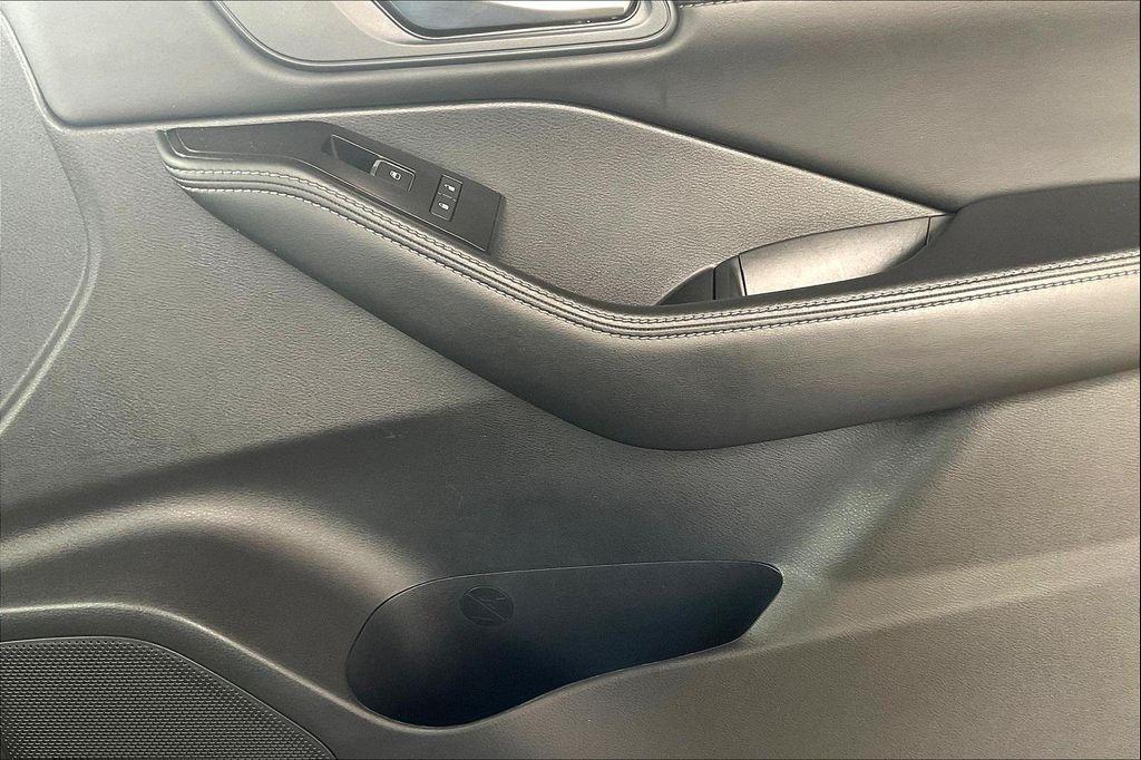 used 2023 Nissan Rogue car, priced at $26,604