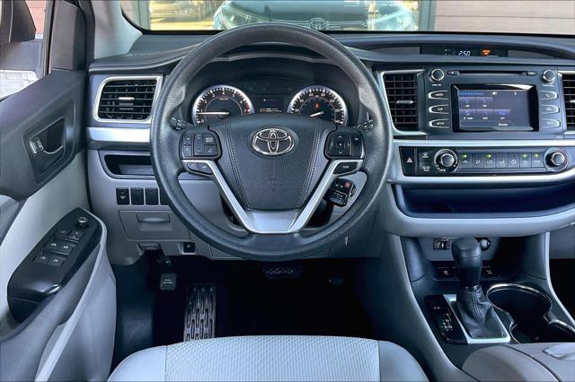 used 2015 Toyota Highlander car, priced at $21,575