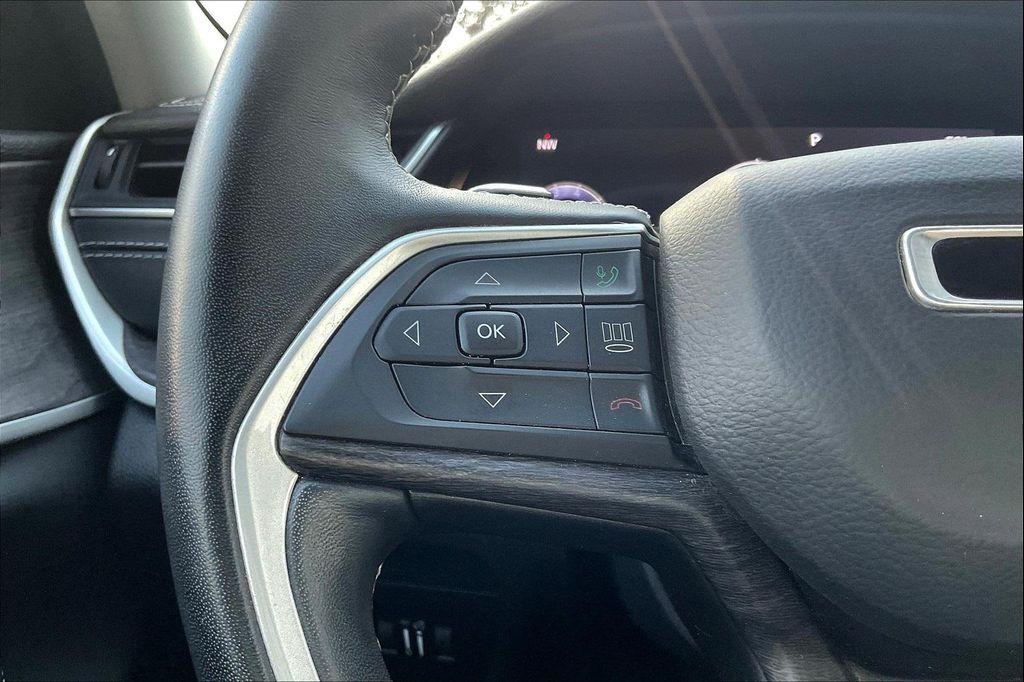 used 2022 Jeep Grand Cherokee L car, priced at $31,995