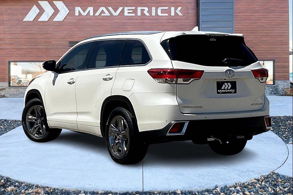 used 2018 Toyota Highlander car, priced at $27,144