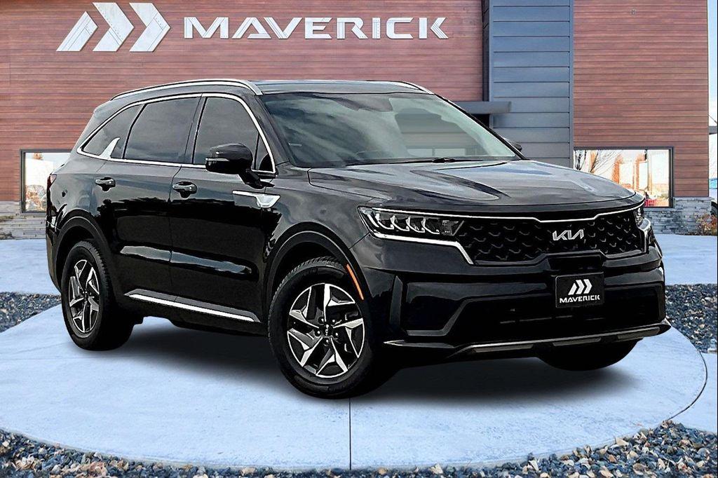 used 2022 Kia Sorento Hybrid car, priced at $28,495