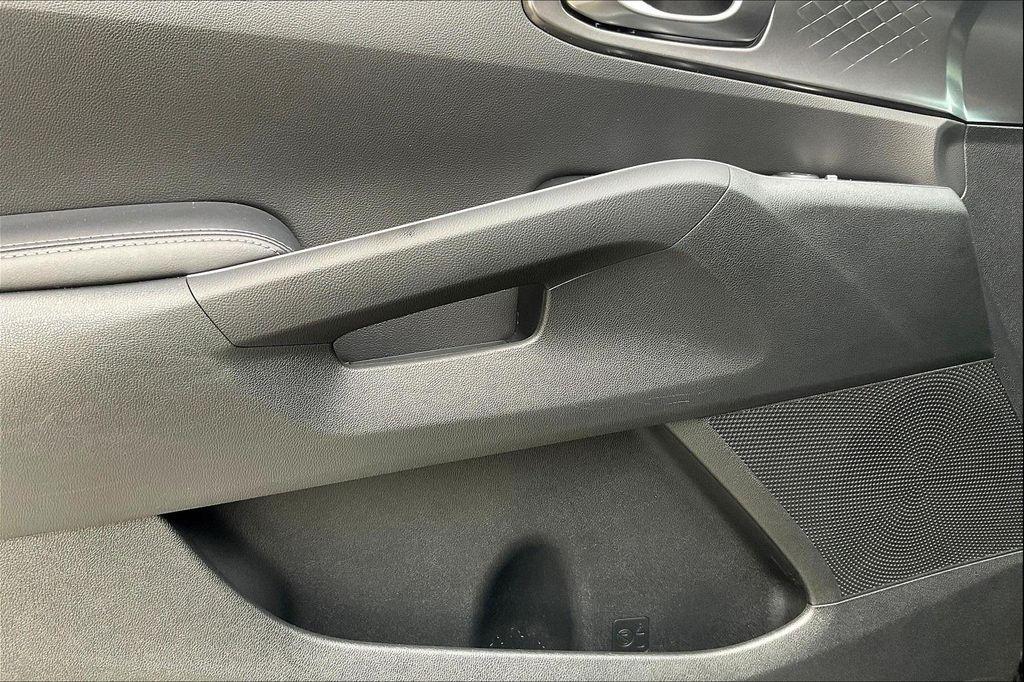 used 2022 Kia Sorento Hybrid car, priced at $28,495