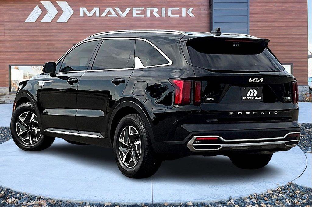 used 2022 Kia Sorento Hybrid car, priced at $28,495