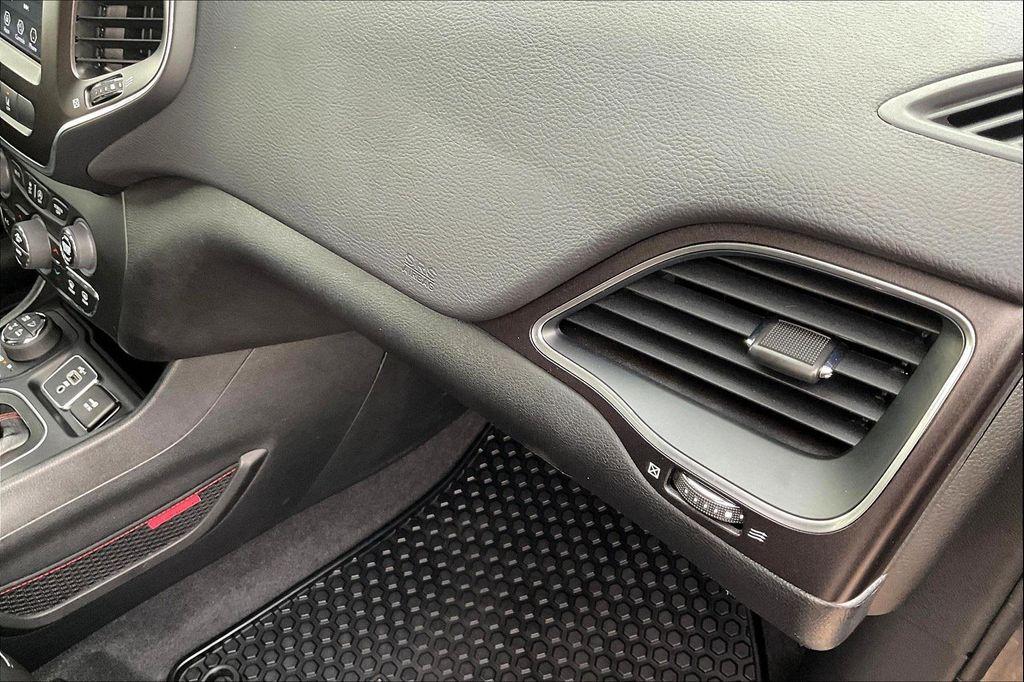 used 2022 Jeep Cherokee car, priced at $27,222