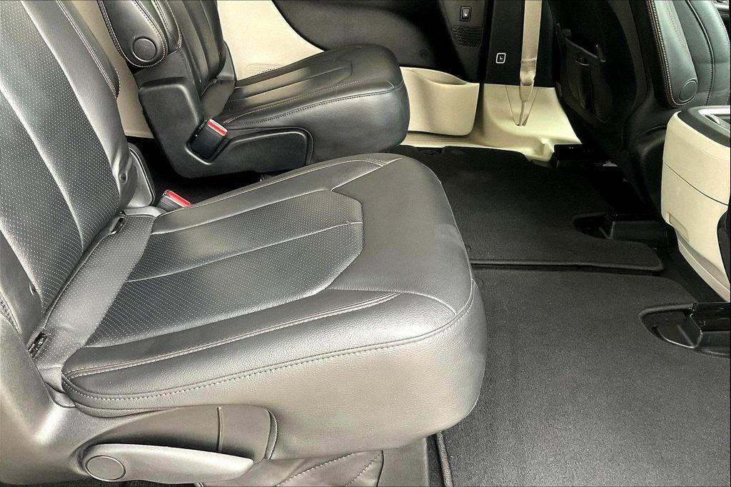 used 2019 Chrysler Pacifica car, priced at $21,391
