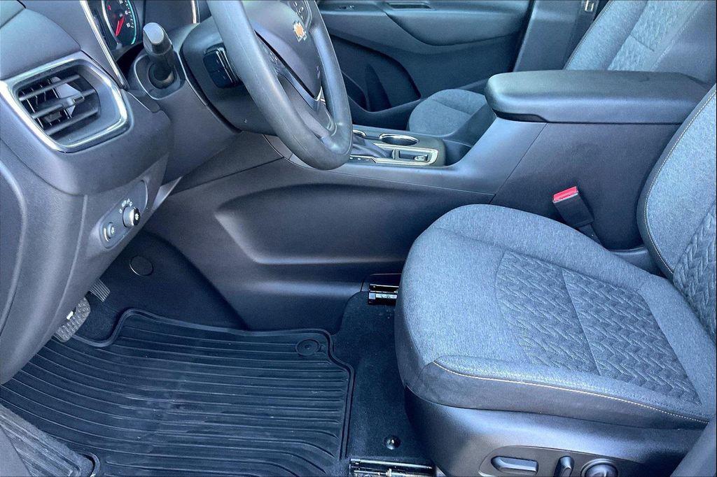 used 2022 Chevrolet Equinox car, priced at $22,732