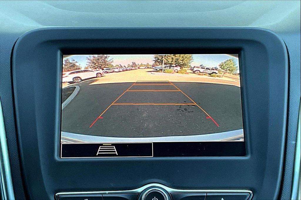 used 2022 Chevrolet Equinox car, priced at $22,732