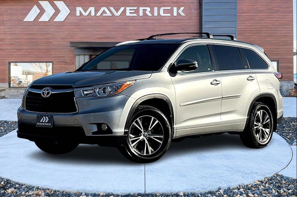 used 2016 Toyota Highlander car, priced at $19,995