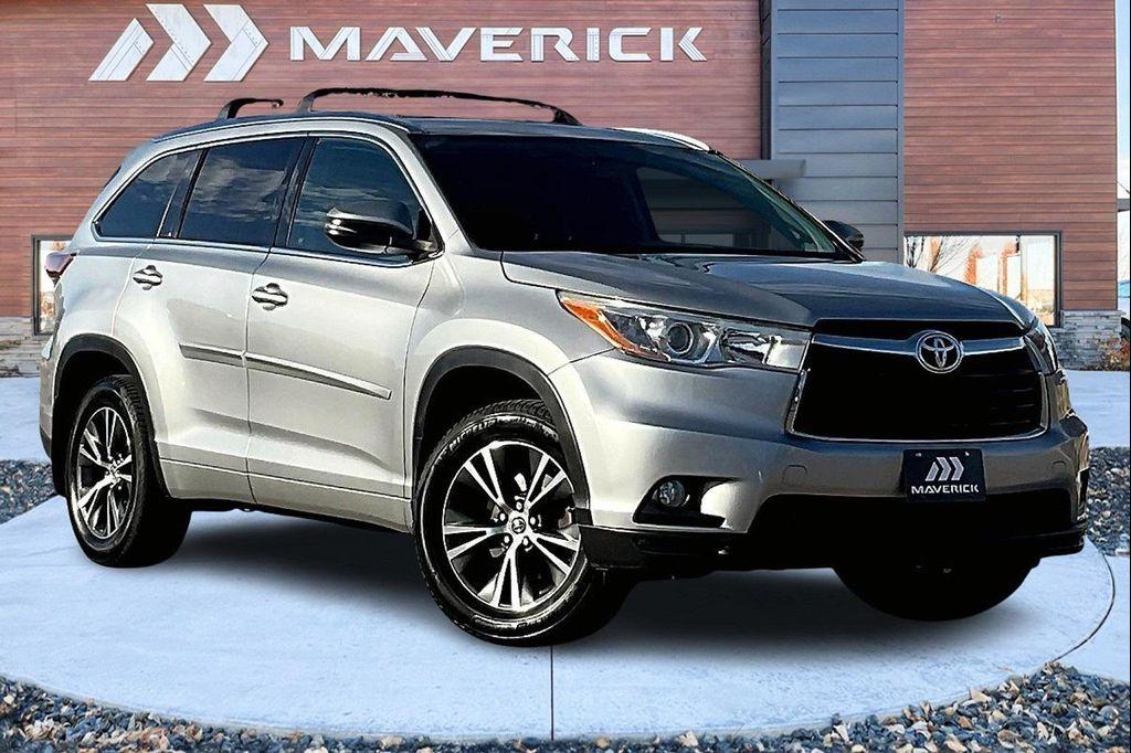 used 2016 Toyota Highlander car, priced at $19,995