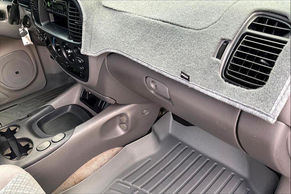 used 2005 Toyota Tundra car, priced at $16,797