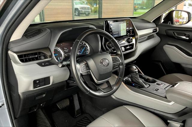 used 2022 Toyota Highlander Hybrid car, priced at $40,795