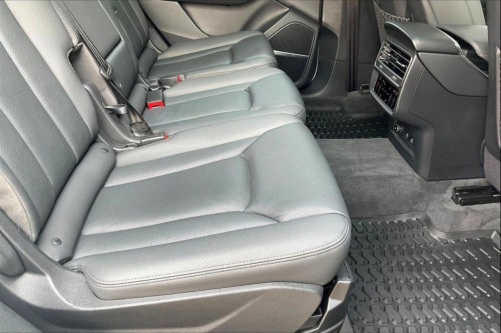 used 2022 Audi Q7 car, priced at $36,795