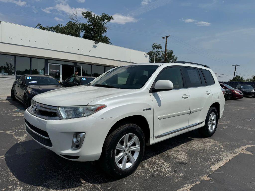 used 2012 Toyota Highlander Hybrid car, priced at $10,992
