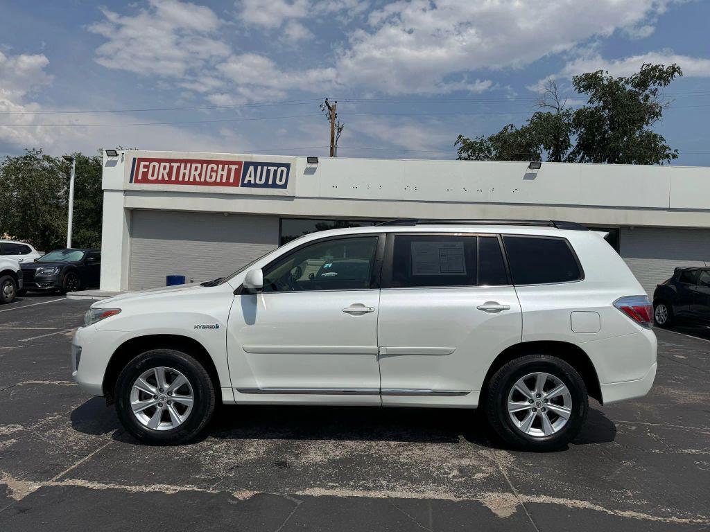used 2012 Toyota Highlander Hybrid car, priced at $10,992