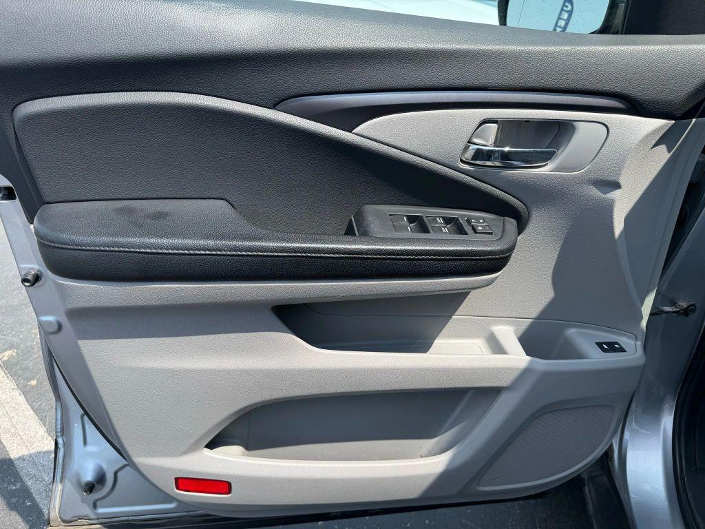 used 2016 Honda Pilot car, priced at $15,471
