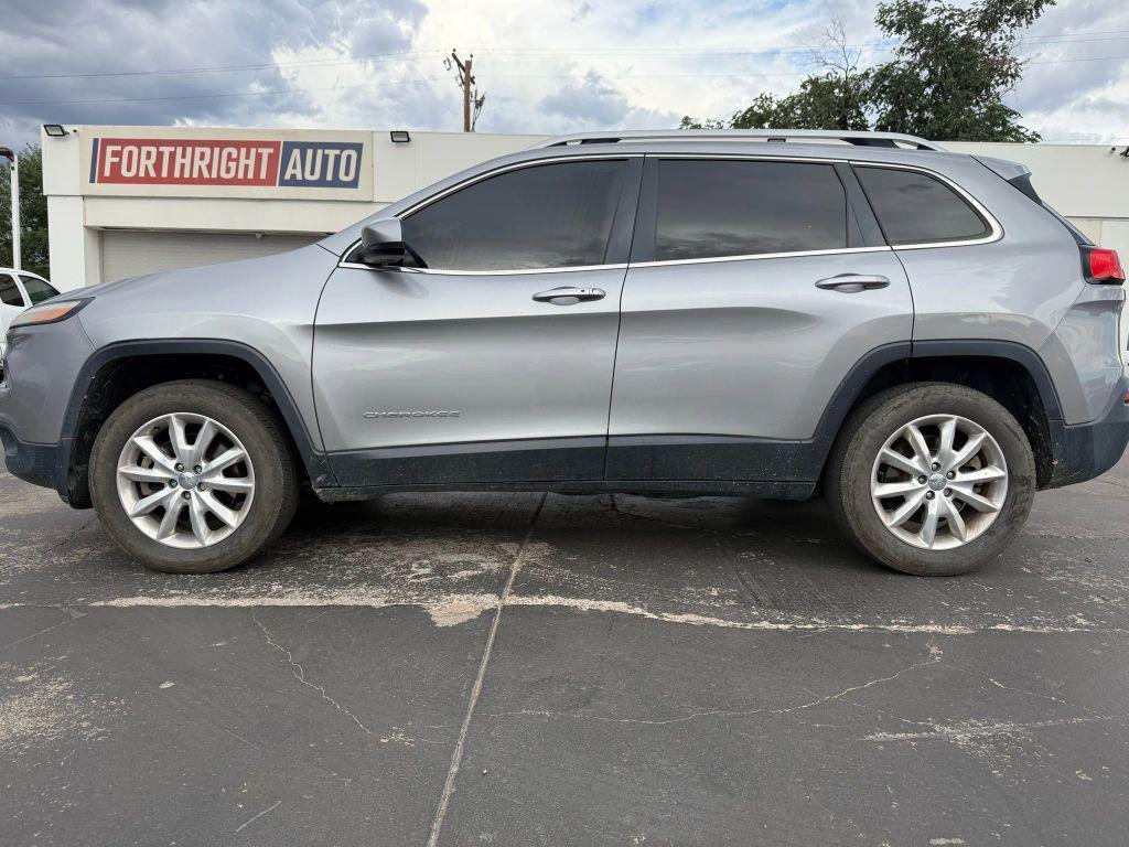 used 2016 Jeep Cherokee car, priced at $5,991