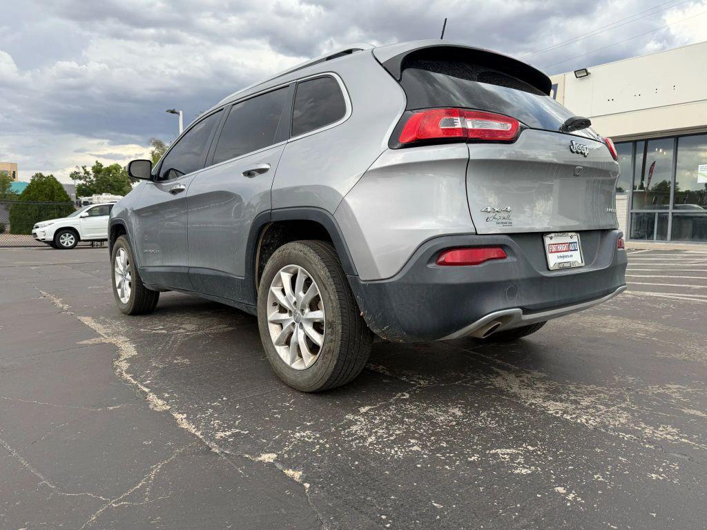 used 2016 Jeep Cherokee car, priced at $5,991