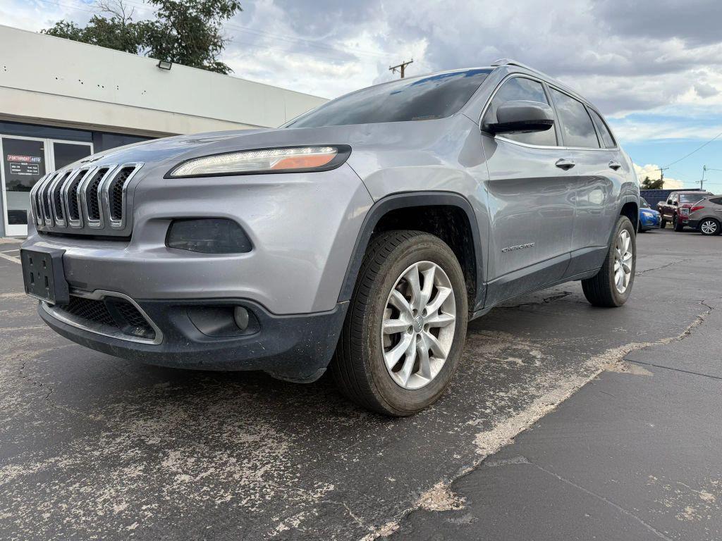used 2016 Jeep Cherokee car, priced at $5,991