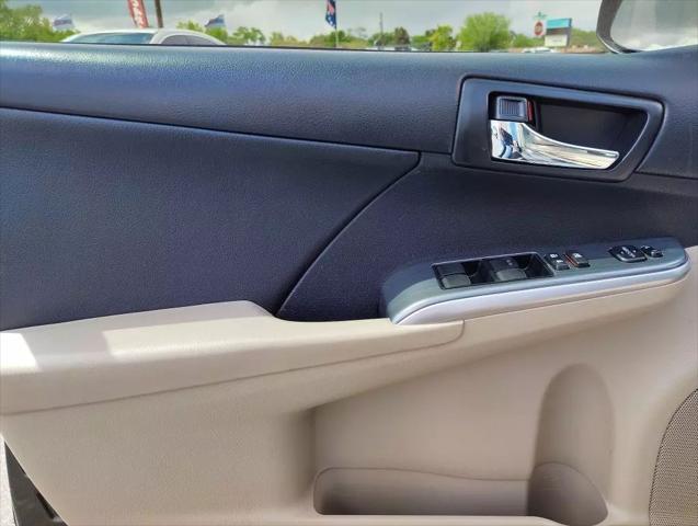 used 2014 Toyota Camry Hybrid car, priced at $9,971