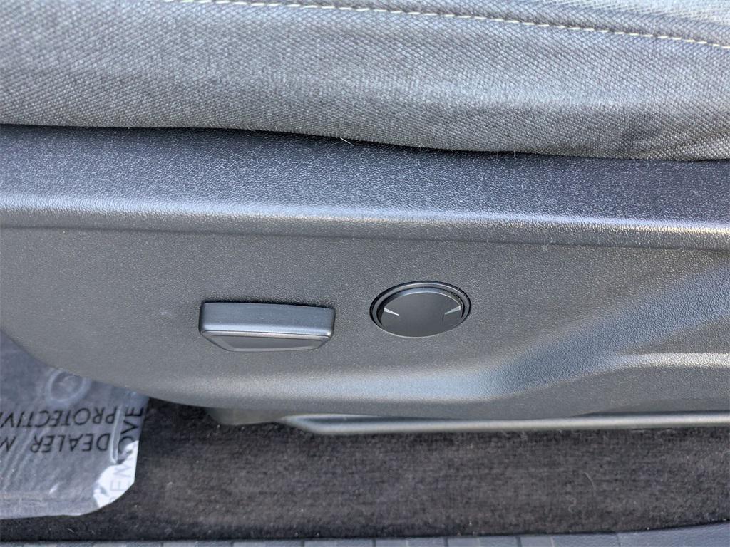 used 2022 Ford F-150 car, priced at $27,998