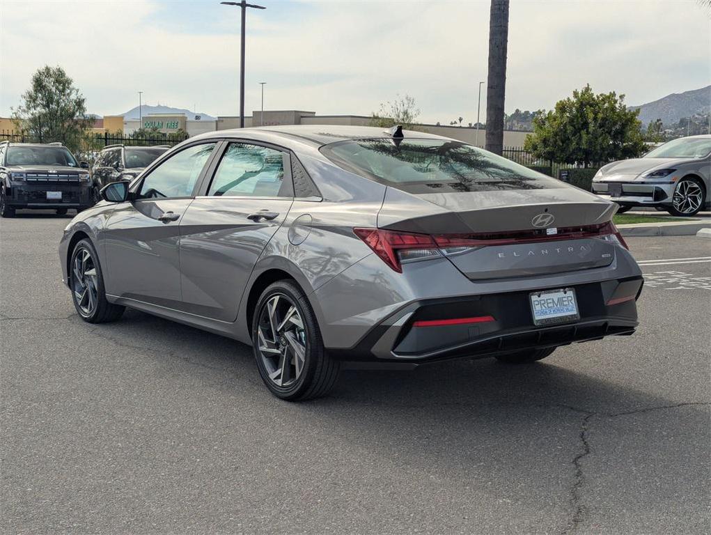 new 2025 Hyundai ELANTRA HEV car, priced at $28,546