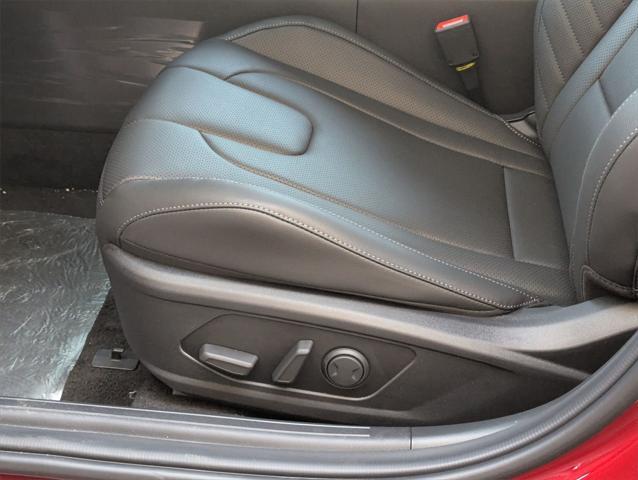 new 2025 Hyundai Elantra car, priced at $29,235