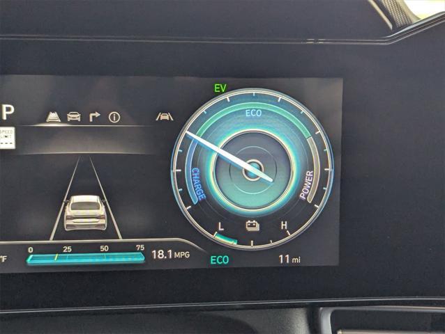 new 2025 Hyundai Elantra car, priced at $29,235