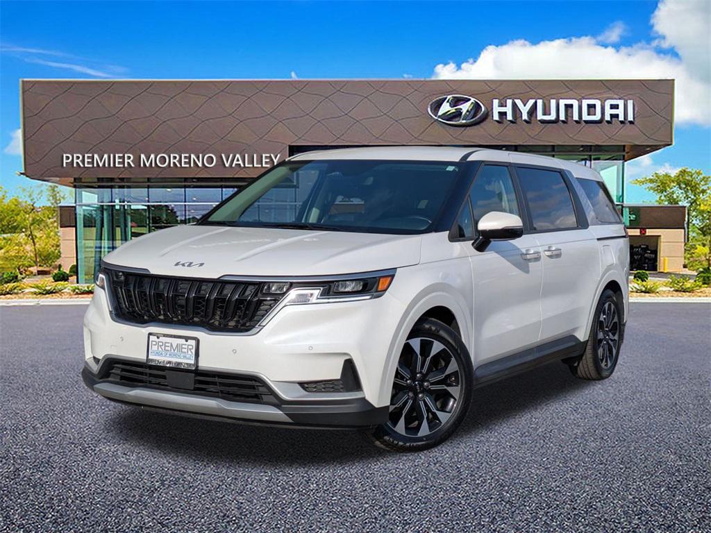 used 2024 Kia Carnival car, priced at $34,254