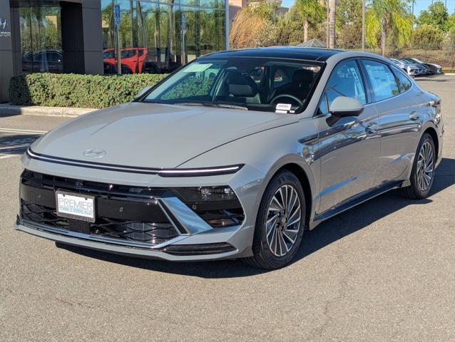 new 2025 Hyundai Sonata Hybrid car, priced at $37,455
