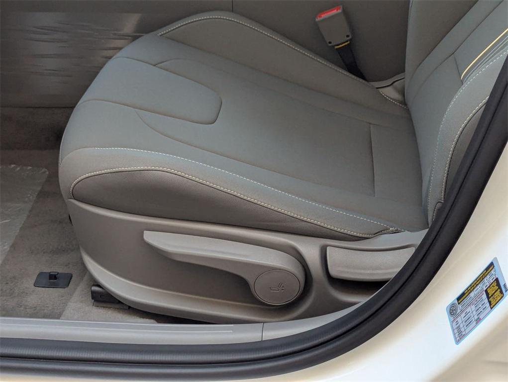 new 2025 Hyundai ELANTRA HEV car, priced at $26,764