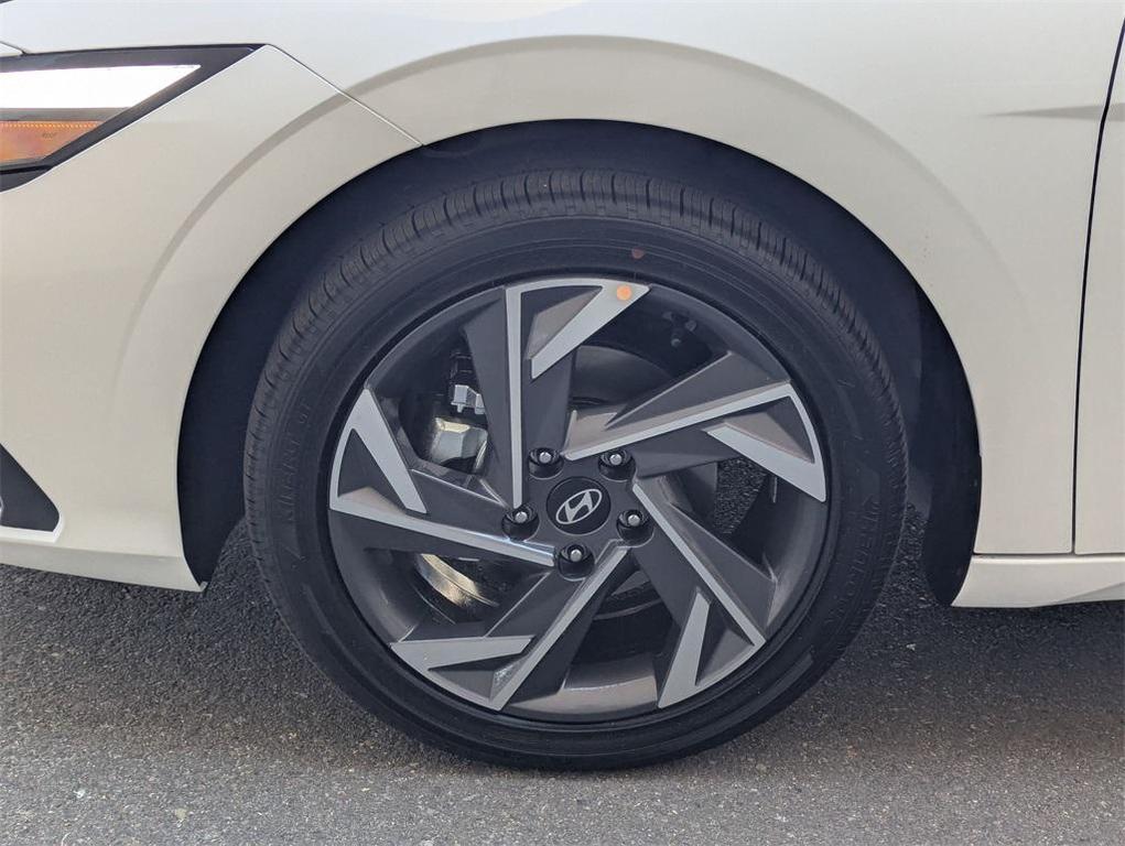 new 2025 Hyundai ELANTRA HEV car, priced at $26,764