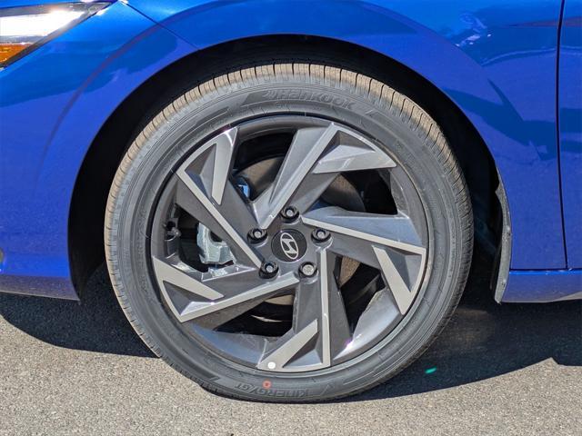 new 2025 Hyundai Elantra car, priced at $26,958