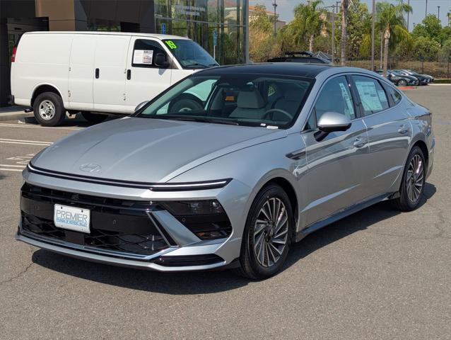 new 2025 Hyundai Sonata Hybrid car, priced at $37,097