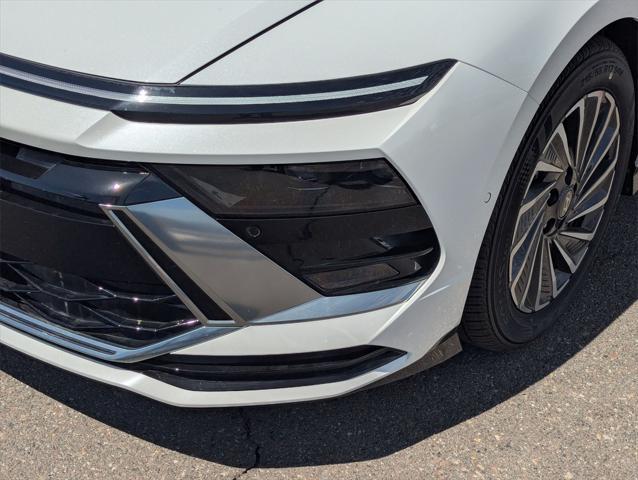 new 2025 Hyundai Sonata Hybrid car, priced at $38,252